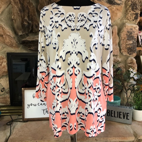 JM Collection Tunic - Picture 1 of 3